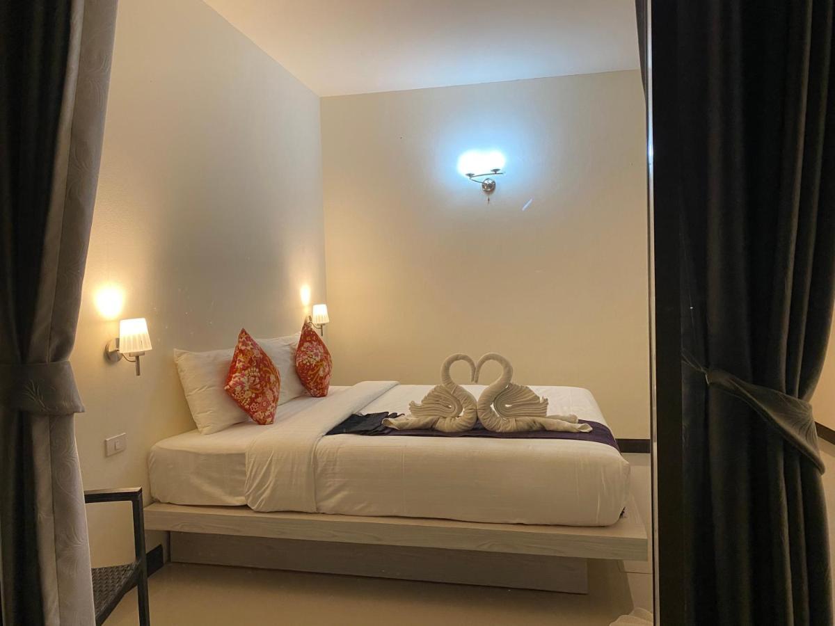 Malee Sirin Old Town Hotel Koh Lanta Exterior photo