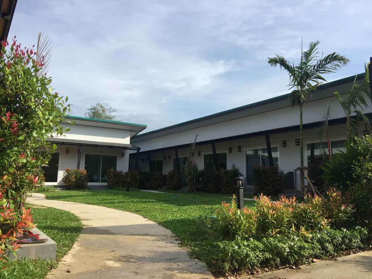 Malee Sirin Old Town Hotel Koh Lanta Exterior photo