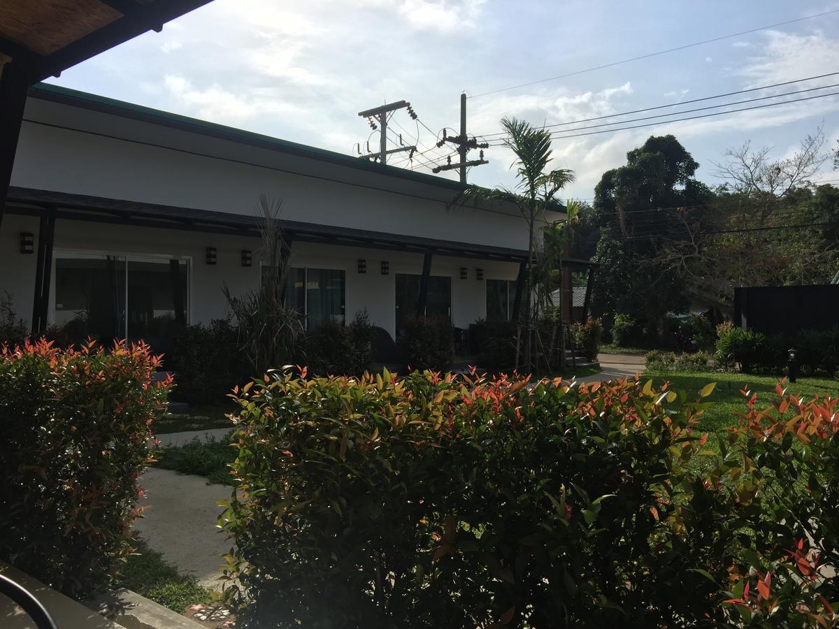 Malee Sirin Old Town Hotel Koh Lanta Exterior photo